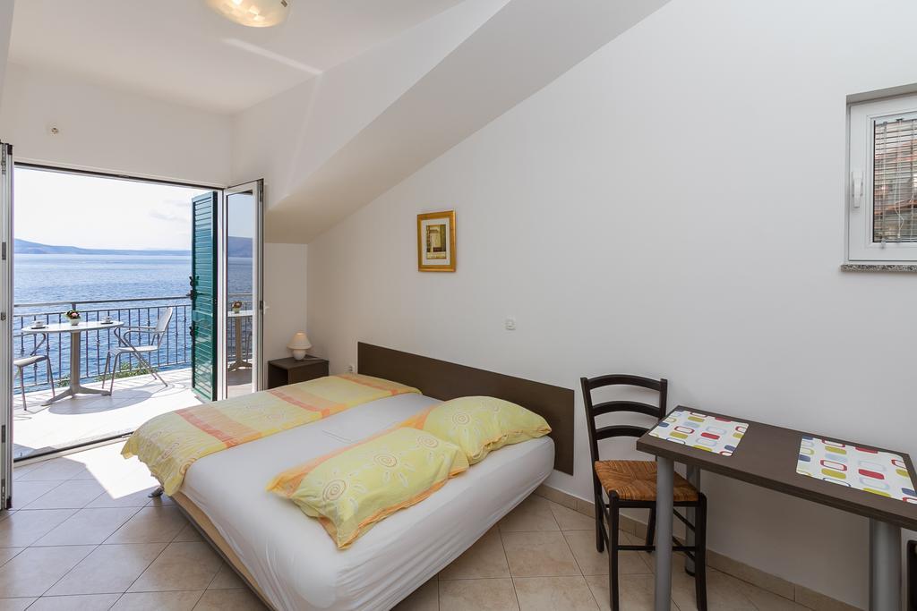 Apartments Vukelic Klenovica Pokoj fotografie